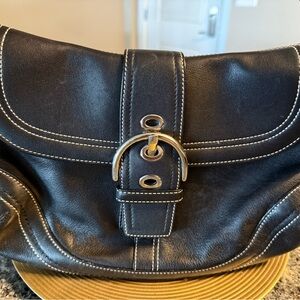 Vintage Coach Y2K Black Leather Shoulder Bag